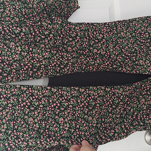 J.Crew Smocked Short Sleeve Floral Midi Dress 10 - Picture 9 of 11